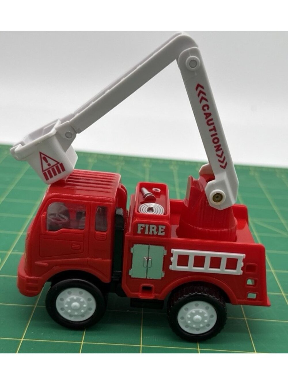2019 Nkok Plastic Firetruck With Lift Ladder